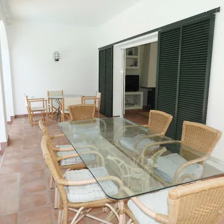 Monte Penedo Villa *